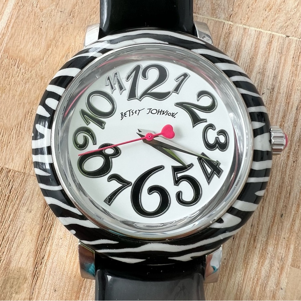 Betsey Johnson ladies zebra stripped black leather watch NEW BATTERY